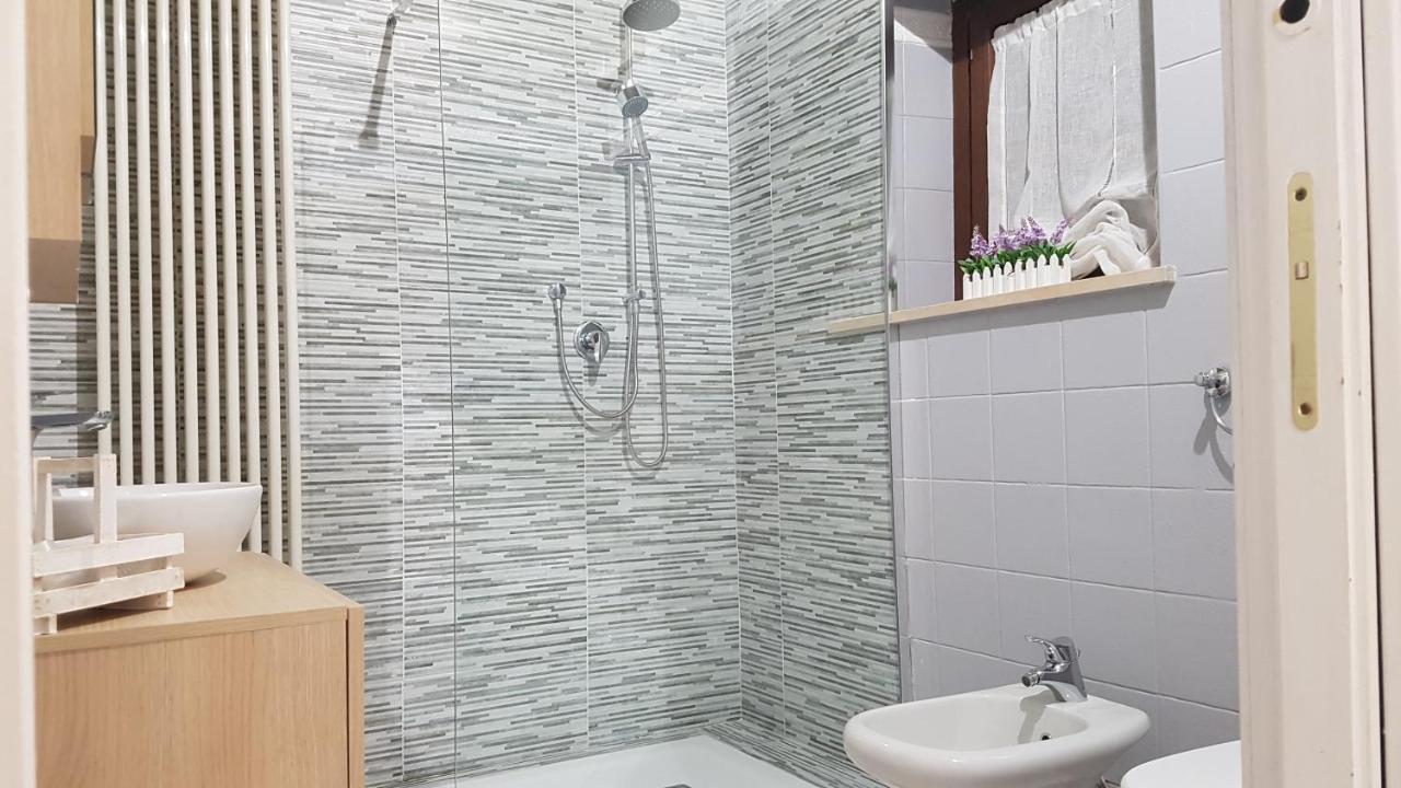 Palazzo Ponte Pietra Apartment Verona Exterior foto