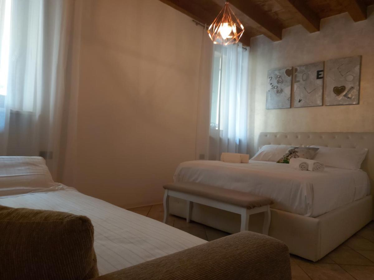 Palazzo Ponte Pietra Apartment Verona Exterior foto