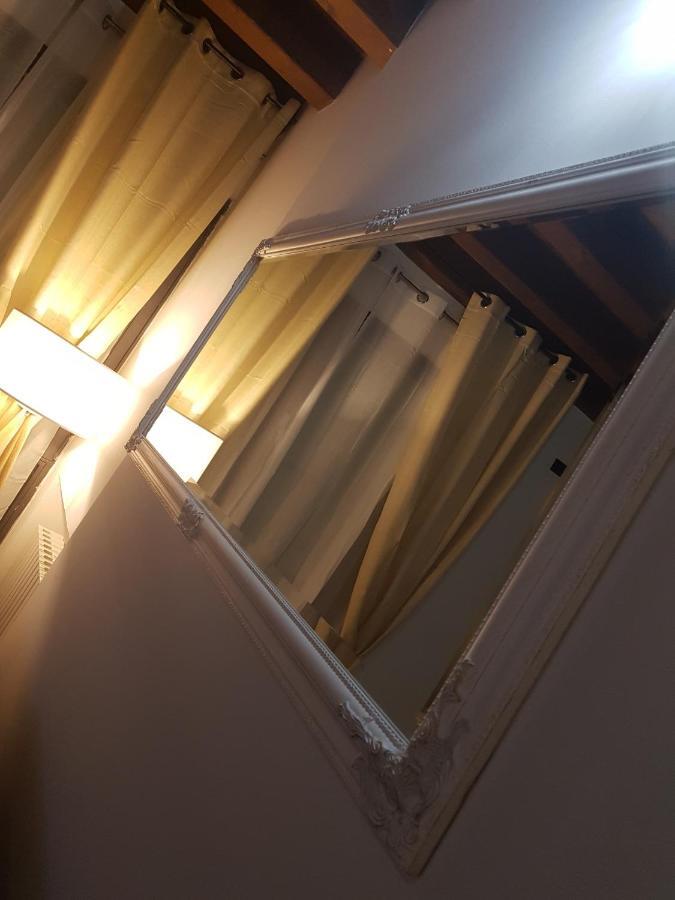 Palazzo Ponte Pietra Apartment Verona Exterior foto
